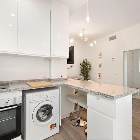 Apartment Menaleka's House 7 *